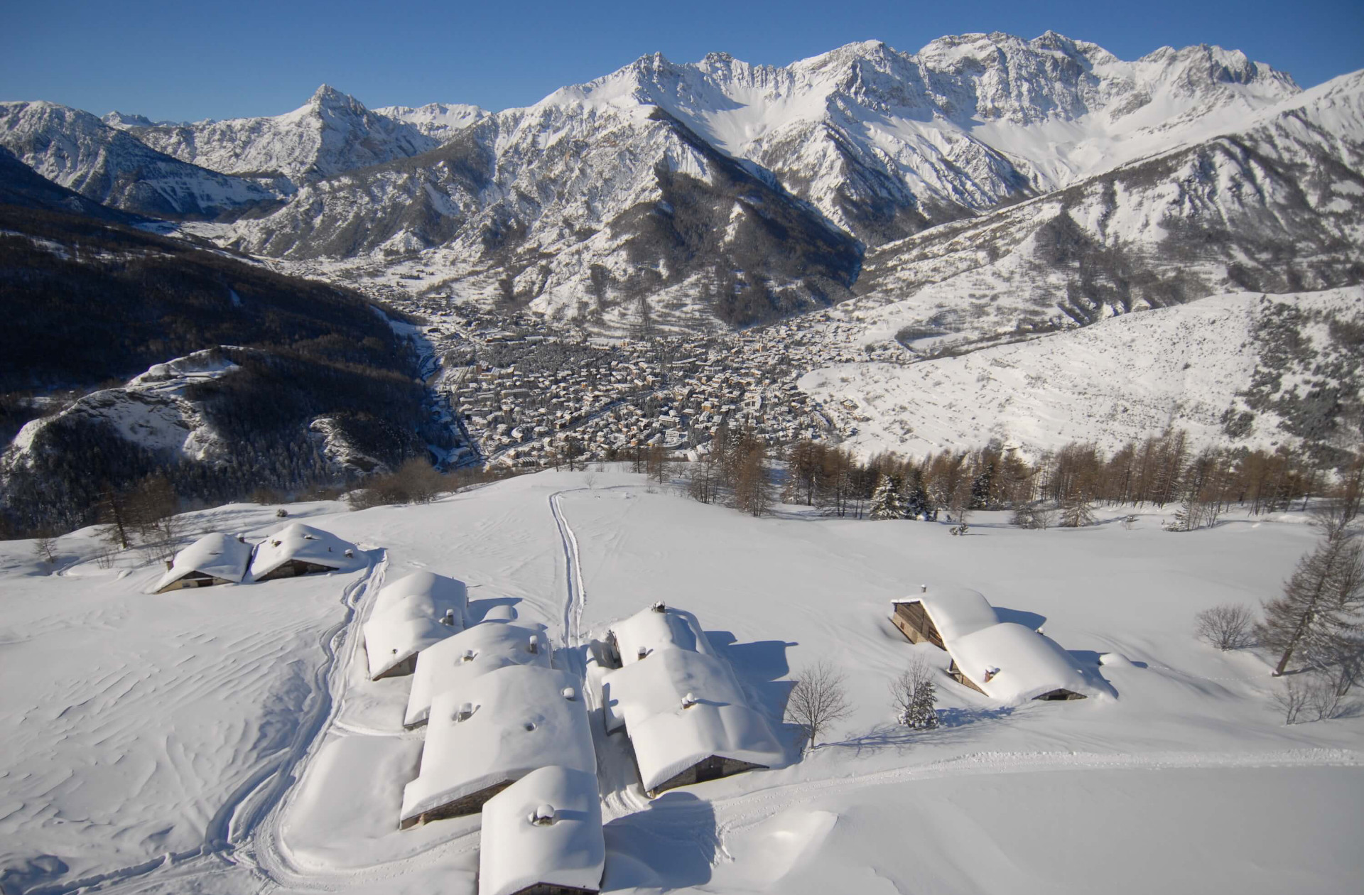 BOOK YOUR HOLIDAY IN BARDONECCHIA WITH THE DISCOUNT VOUCHER OF THE PIEDMONT REGION